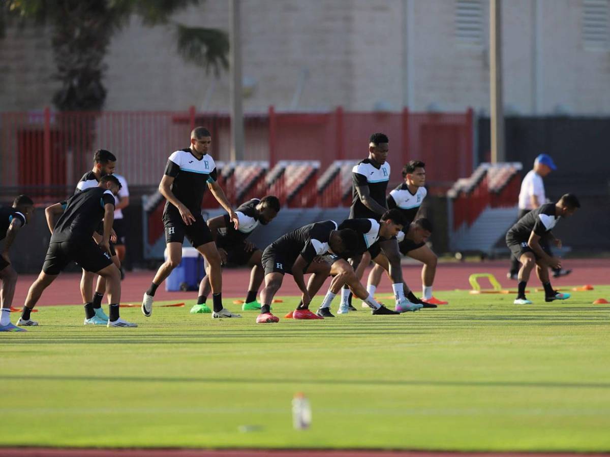 Selección de Honduras recibe visita sorpresa, mujer presente y ¿qué pasó con Choco Lozano?