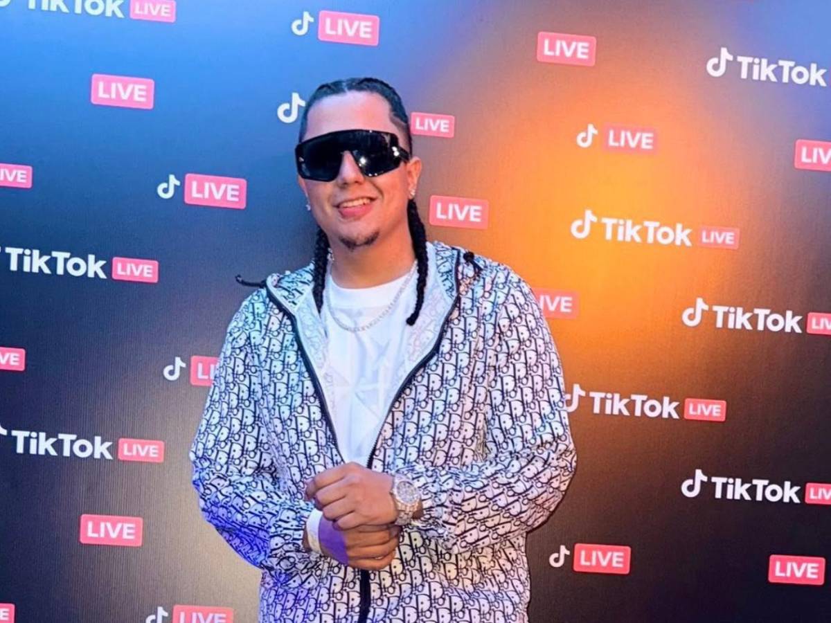 Entrenador explota tras fichaje de Davis Flow por equipo hondureño: Hay que ser payaso