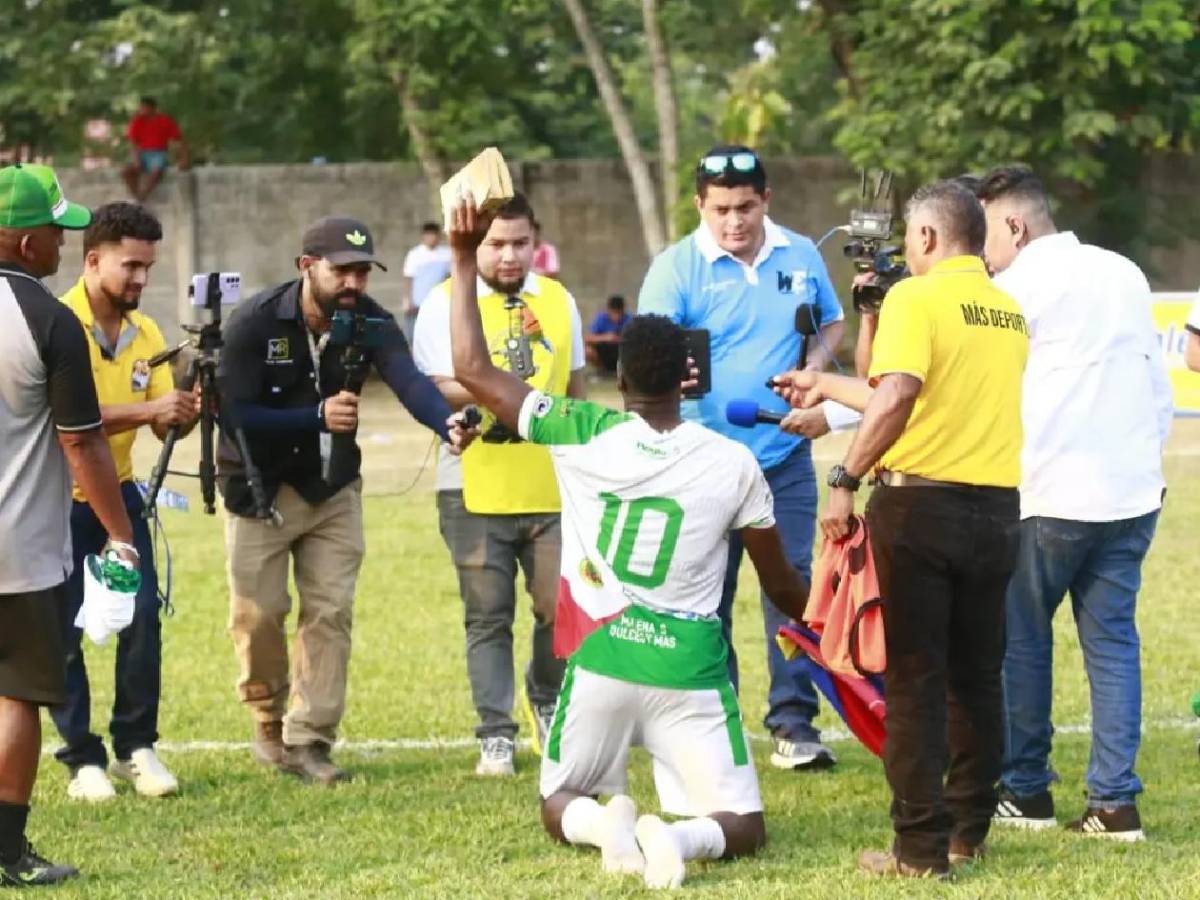 Hondupino campeón, tristeza del Brasilia y jugador fue retirado en ambulancia
