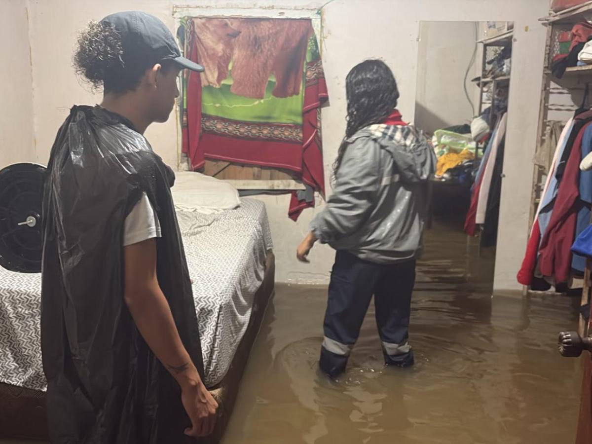 Torrenciales lluvias dejan viviendas afectadas, inundaciones e incomunicación en Quimistán