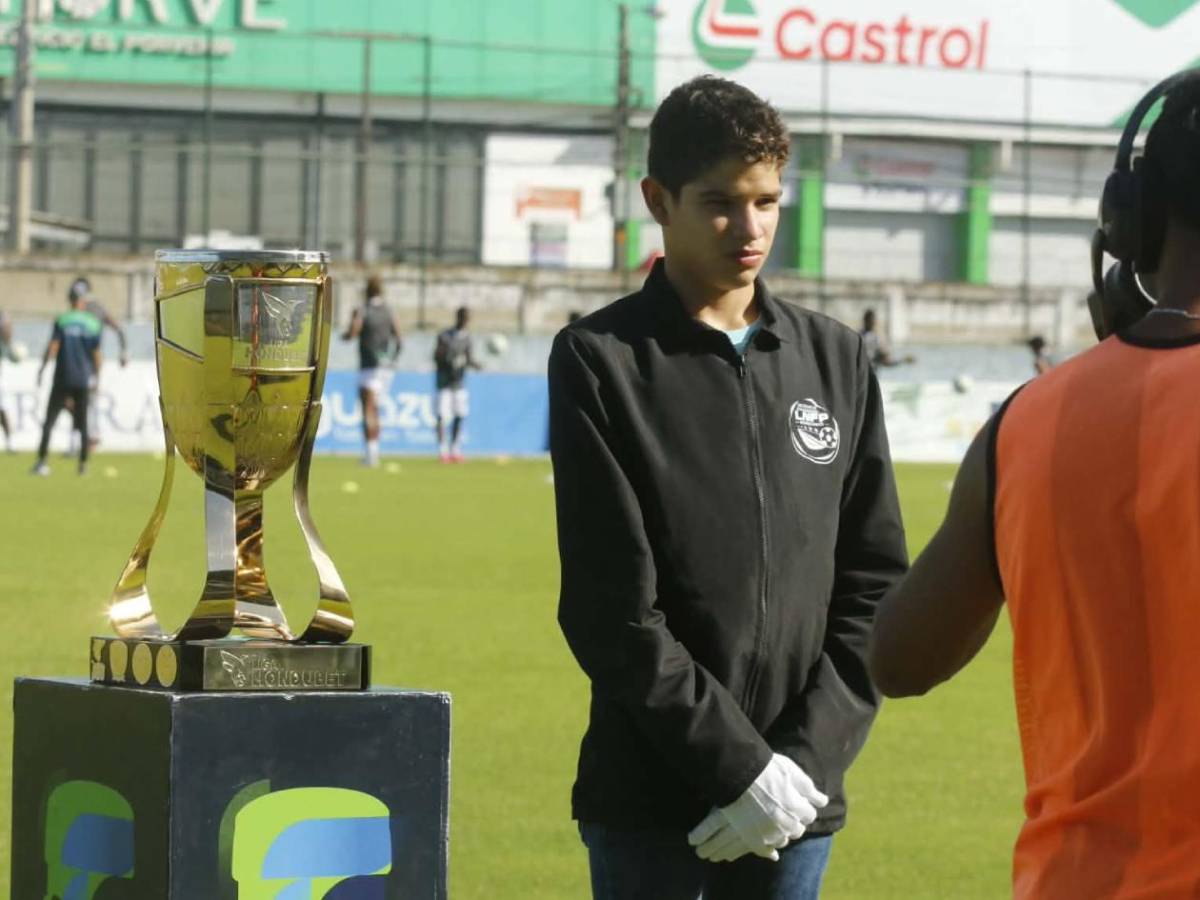 Platense - Marathón: Invasión, Ana sorprendida y jovencita enamora