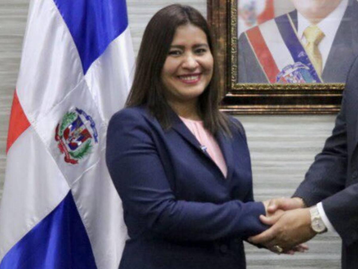 ¿Quién es Iris Audelly Acuña Huete, embajadora que Nicaragua retiró de Honduras?