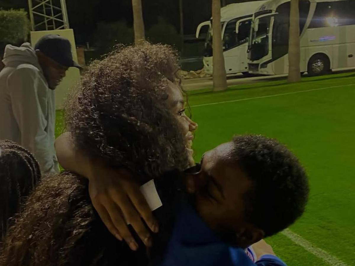 Novia de Keyrol Figueroa reaccionó y tomó decisión tras debut del chico con Honduras