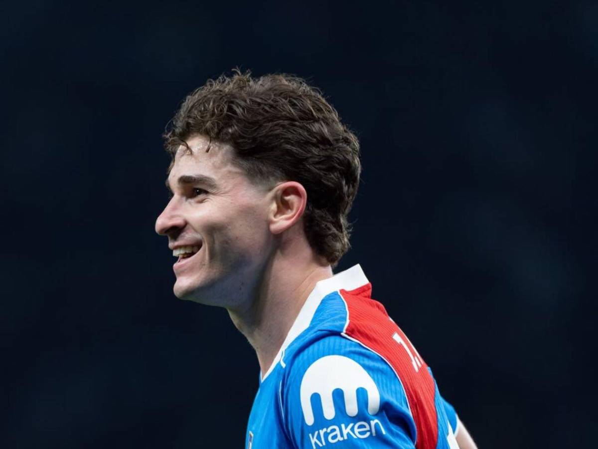 PSG lanza oferta bomba: los dos cracks que entrega por Julián Álvarez