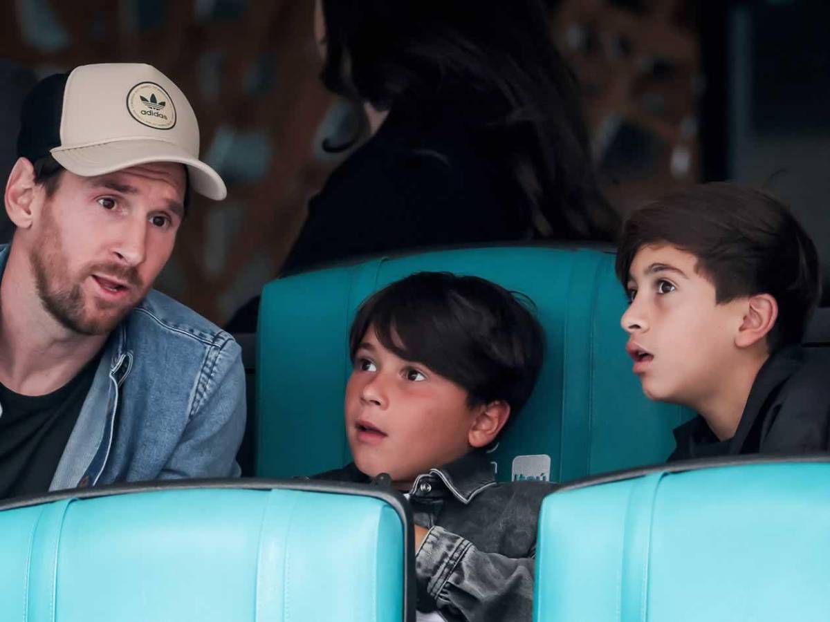 Messi cautiva en juego de Djokovic y le hace inolvidable regalo al tenista