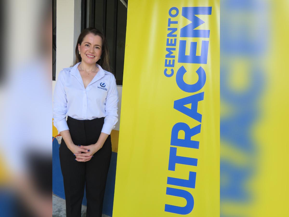 Lic. Elsy Morales, Directora de Responsabilidad Social Empresarial y Mercadeo.