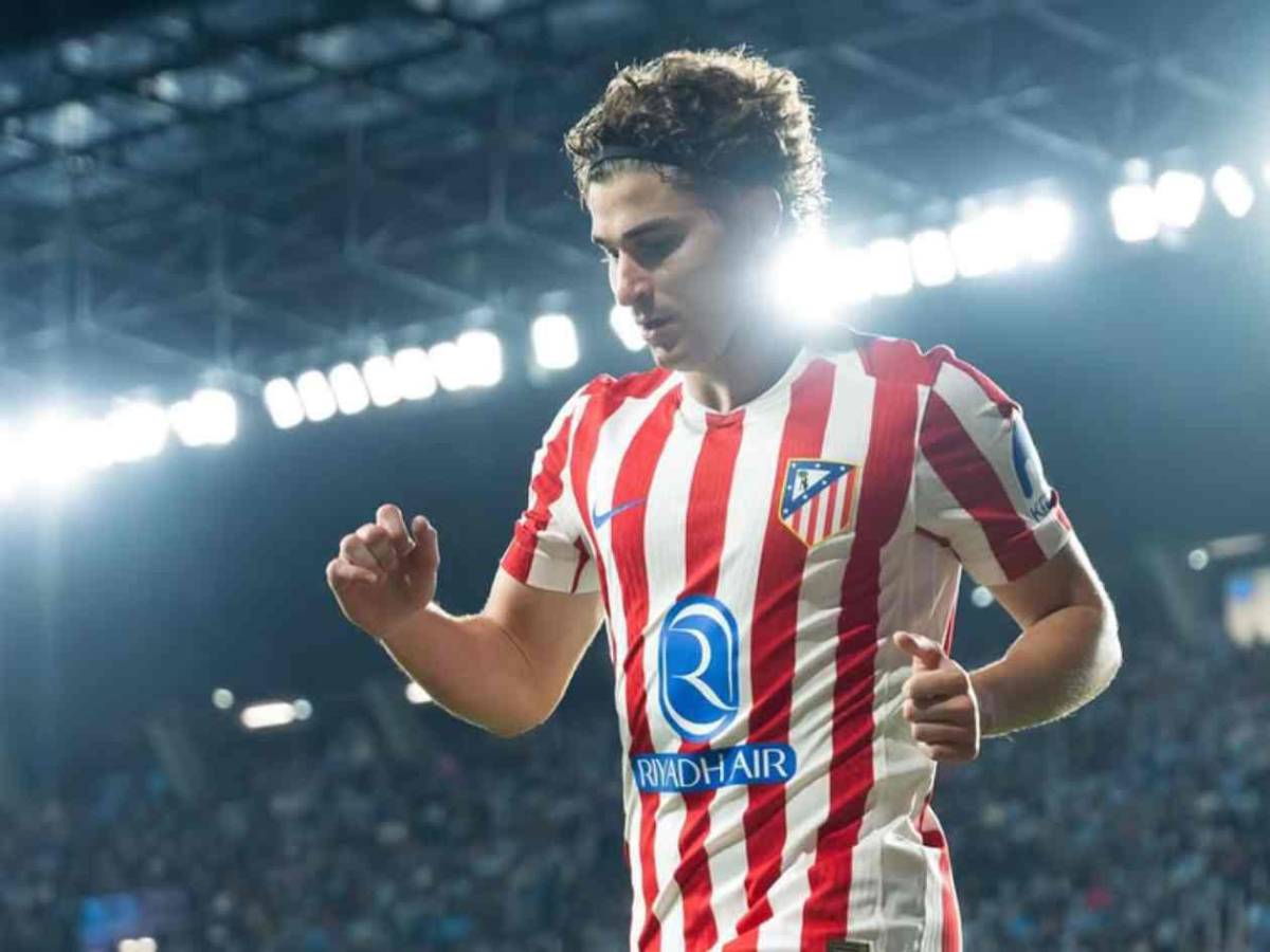 Laporta avisa: Barcelona toma decisión con Julián Álvarez para próximo mercado