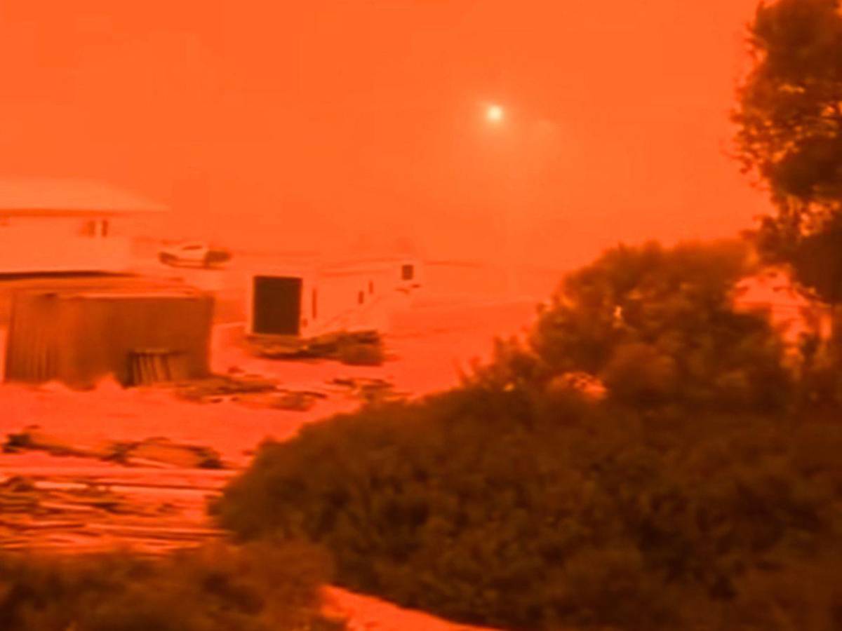 Cielos de Australia se tiñen de rojo y lo califican como “escena apocalíptica”