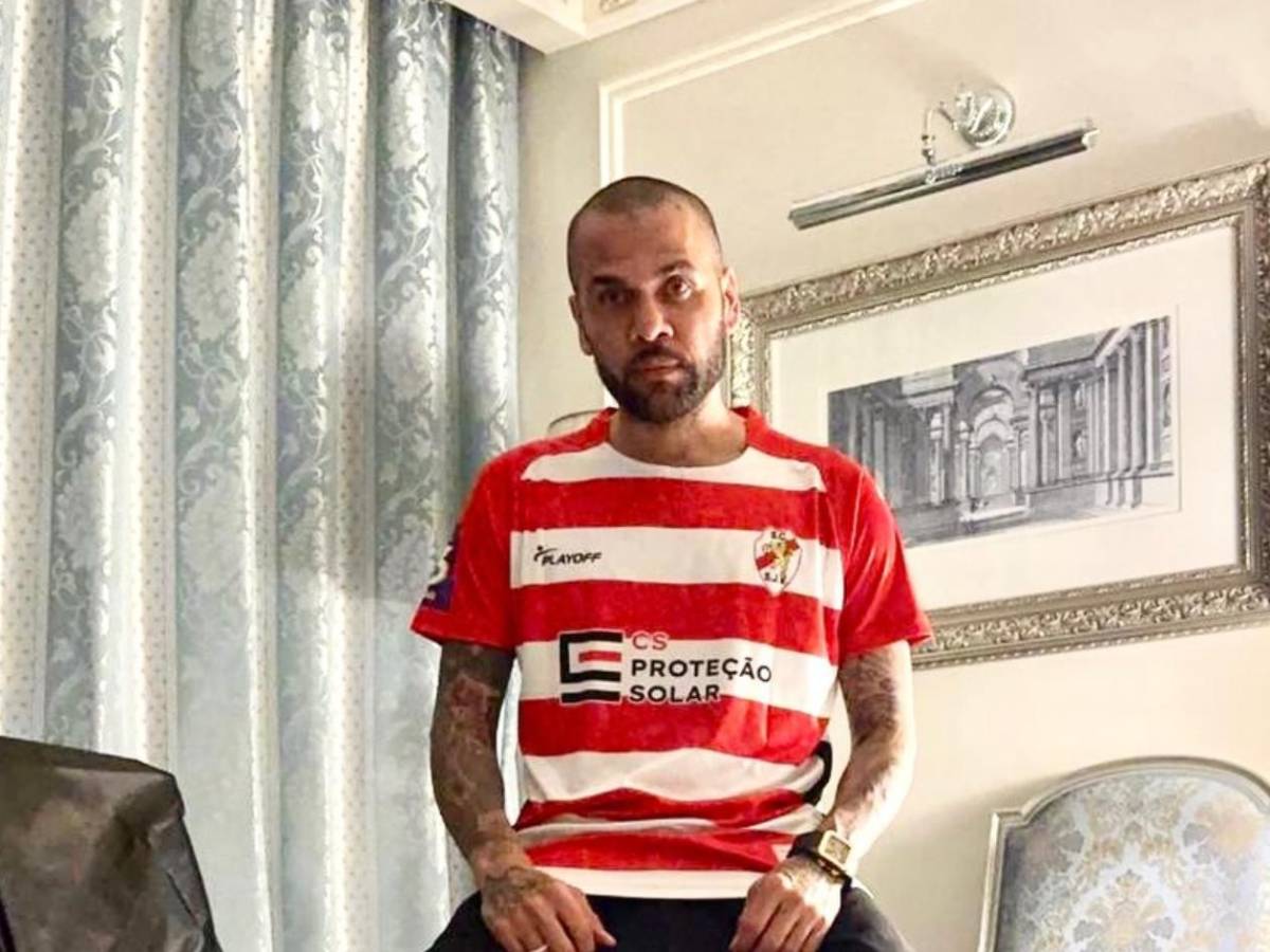 Dani Alves lo hace oficial: Impensado proyecto para volver al fútbol