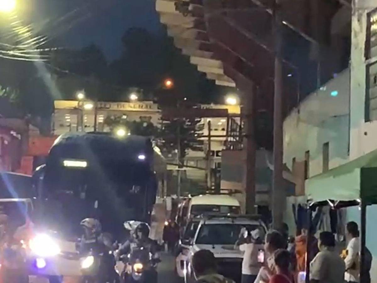 Derroche de belleza y ambientazo para el Honduras-Antigua y Barbuda