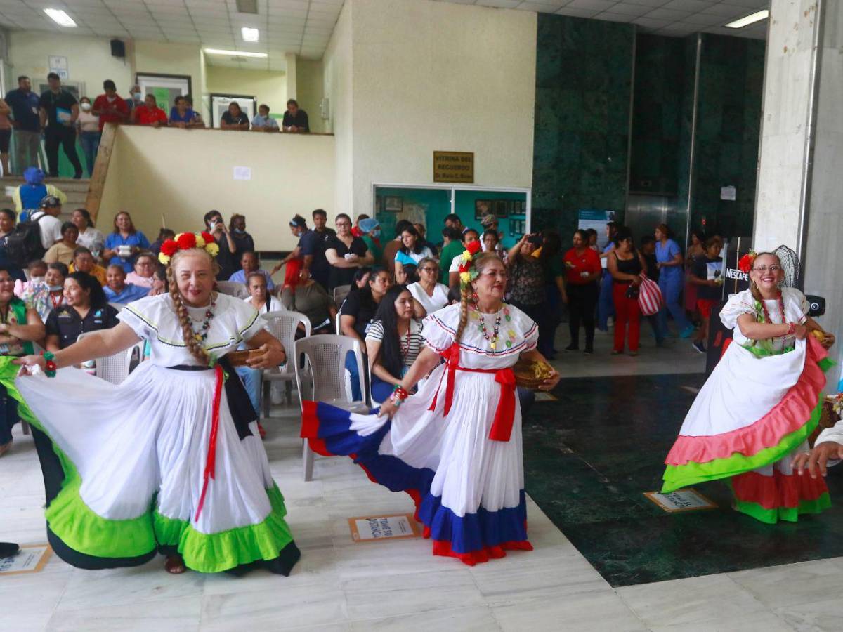Entre música y homenajes, el hospital Mario Rivas celebra su 36 aniversario