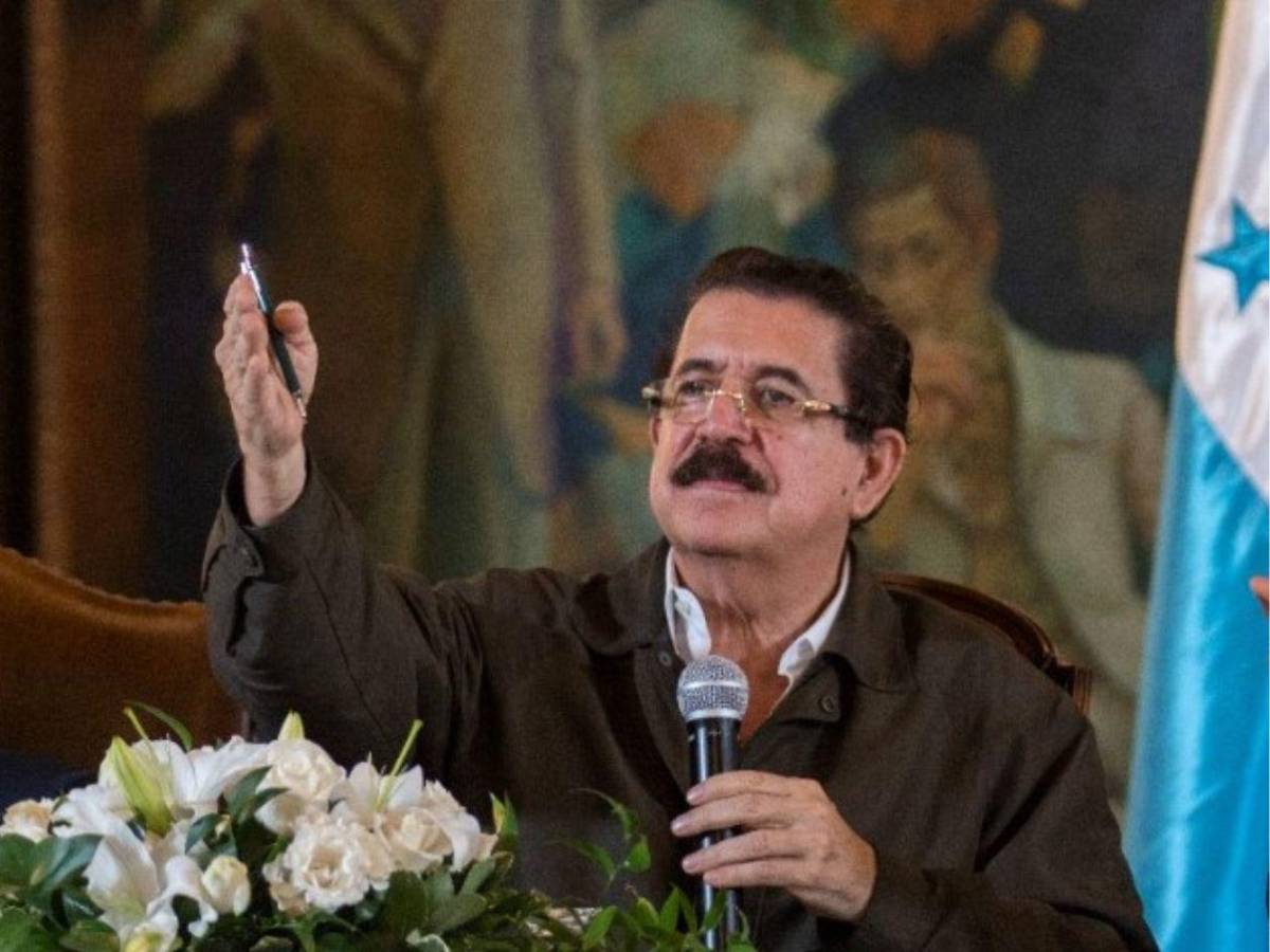 Mel Zelaya deja mensaje a la oposición: “¿Quiénes están en Nueva York?”
