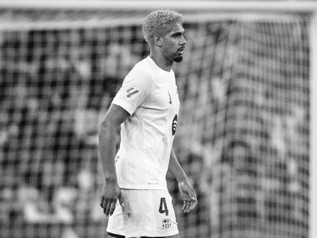 Araújo pidió un tiempo al Barcelona para no jugar: revelan increíble motivo