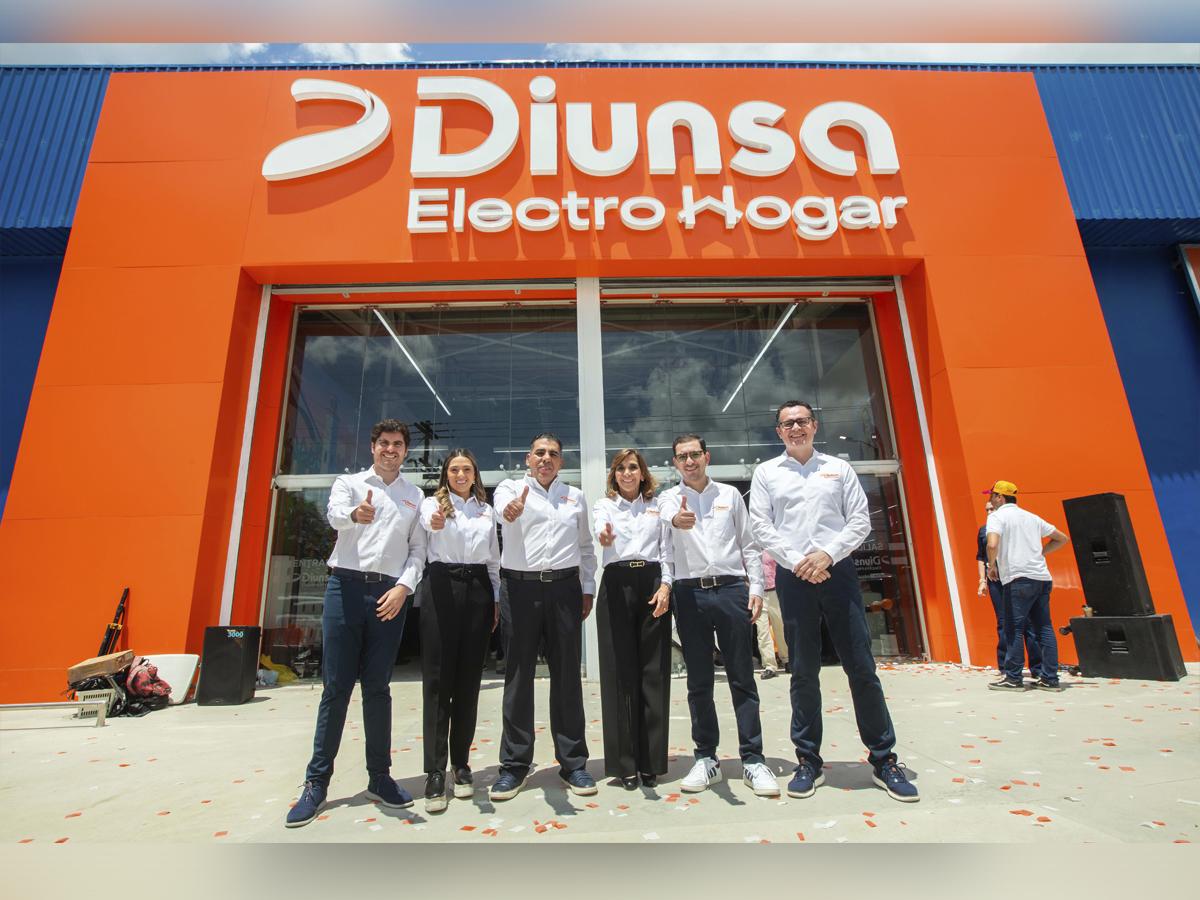 Ejecutivos de Diunsa realizaron la inauguración de Diunsa ElectroHogar la innovadora tienda que busca satisfacer las necesidades de la dinámica ciudad de El Progreso.