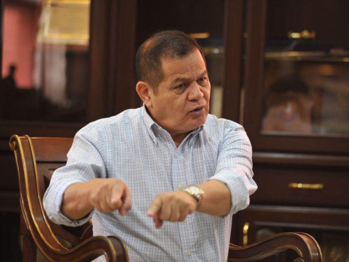 Romeo Vásquez filtra antiguo requerimiento fiscal contra Mel Zelaya