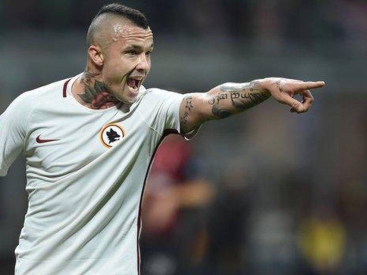 Futbolista confiesa mantener relaciones 500 veces al año y revela su salario