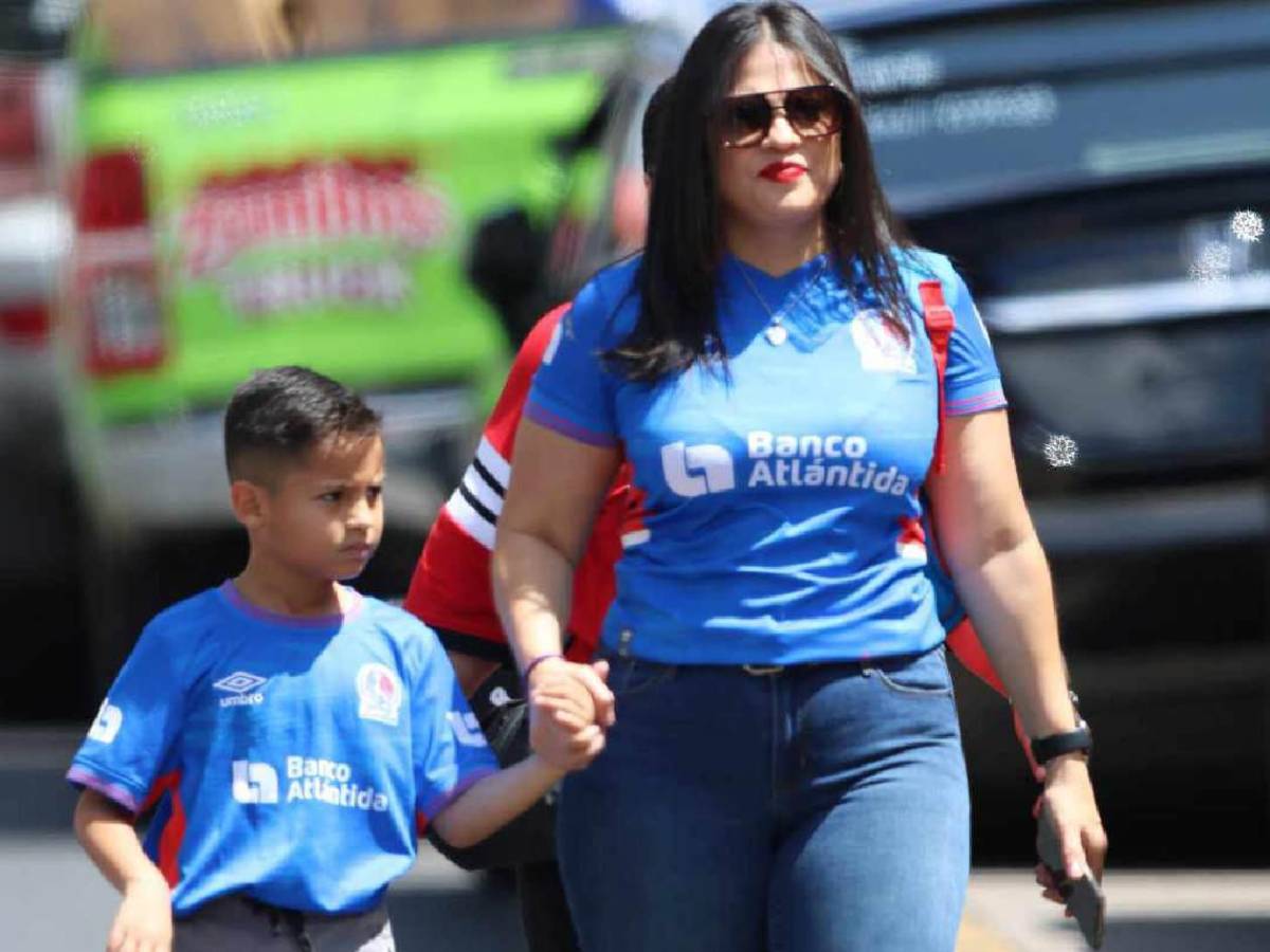 Derroche de bellezas en la final, revuelo por Nasralla y esposa de jugador cautiva