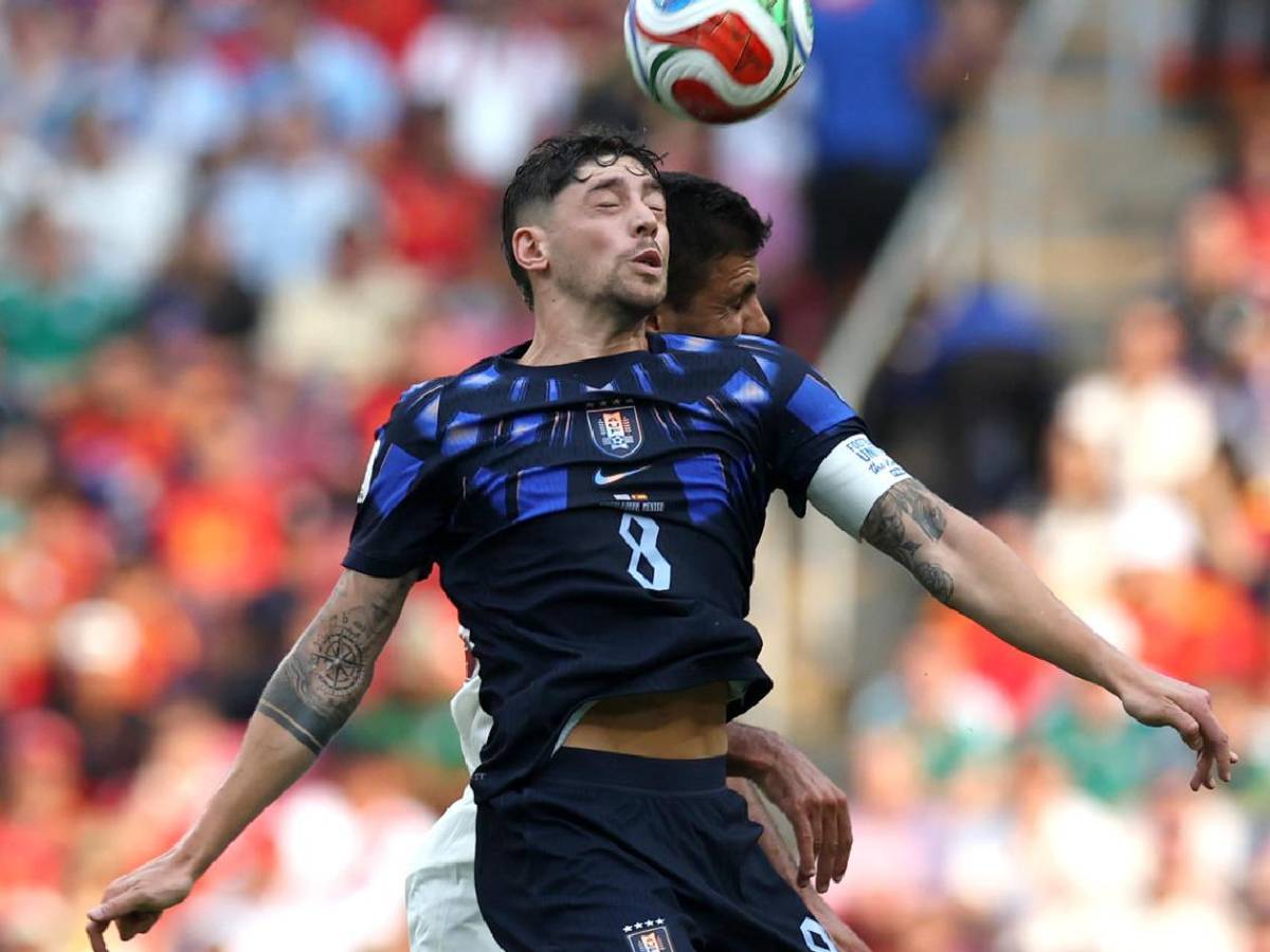 Enfado de Valverde, encaran al árbitro y señalan culpable tras eliminación de Uruguay