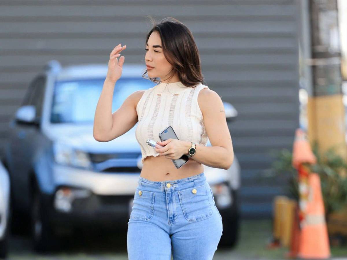 Alemán sorprendió a la H y ambientazo previo al duelo Costa Rica–Honduras