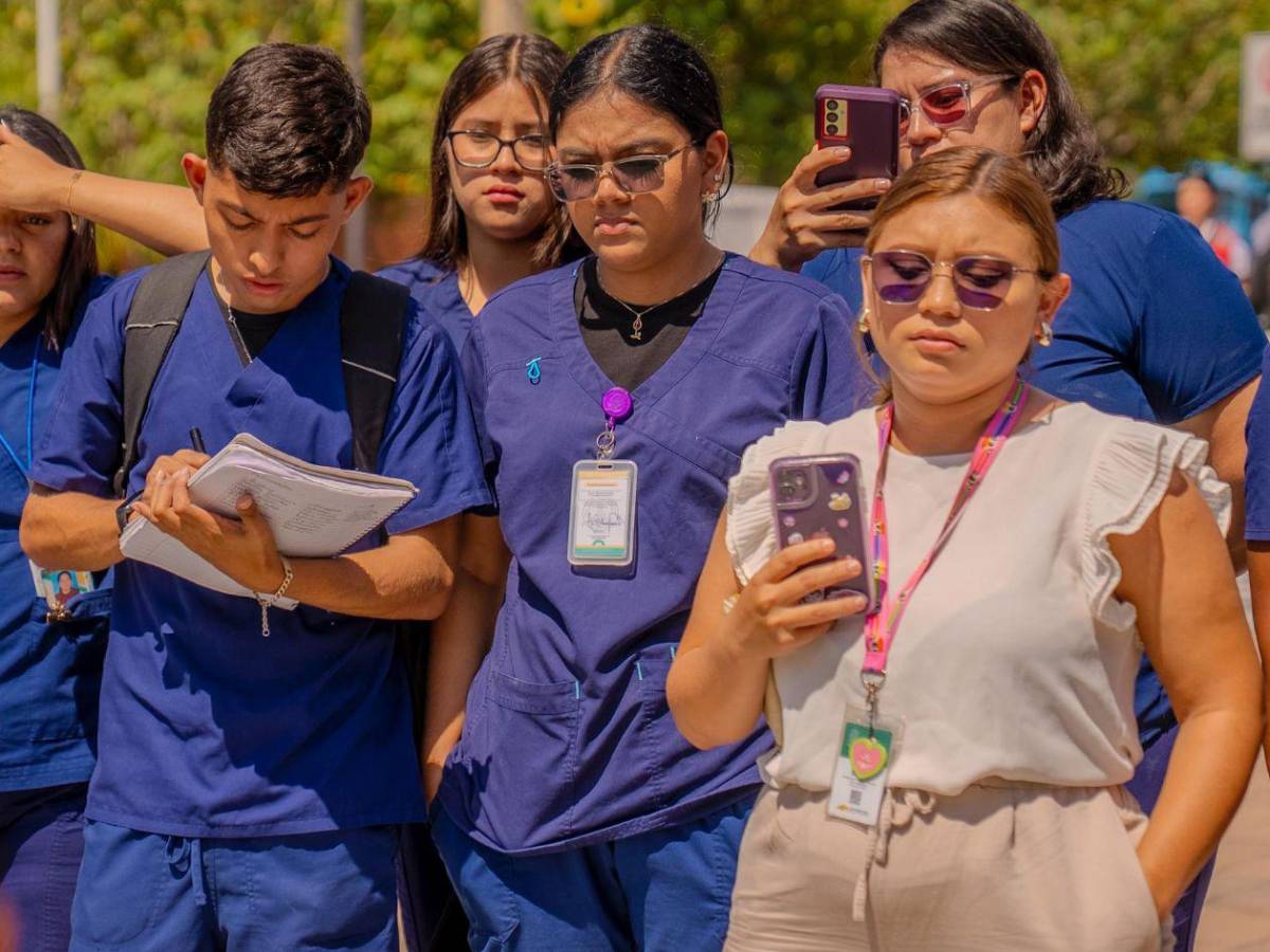 Así se preparan los estudiantes sampedranos para salvar vidas en una emergencia