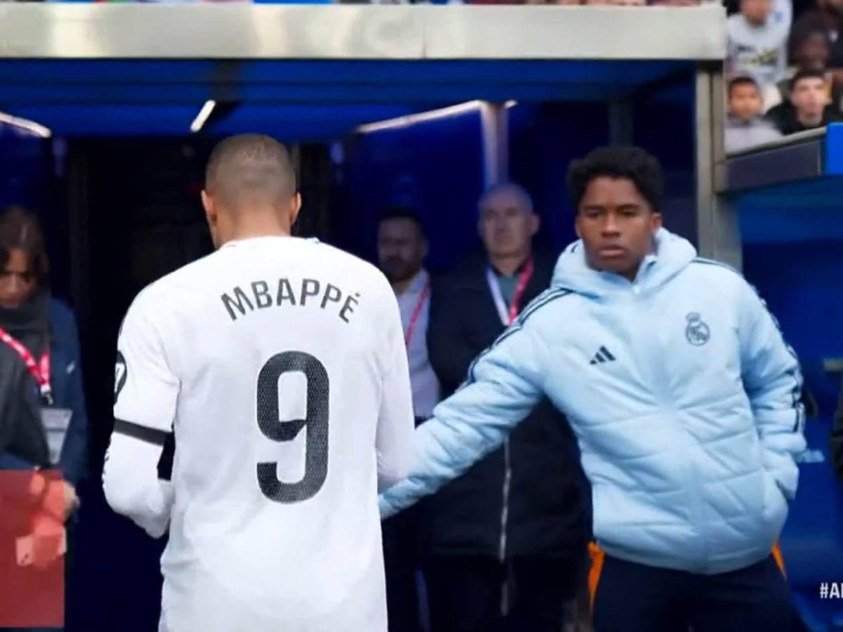 La terrible entrada de Mbappé a rival, gritos a Asencio y queja de Vinicius