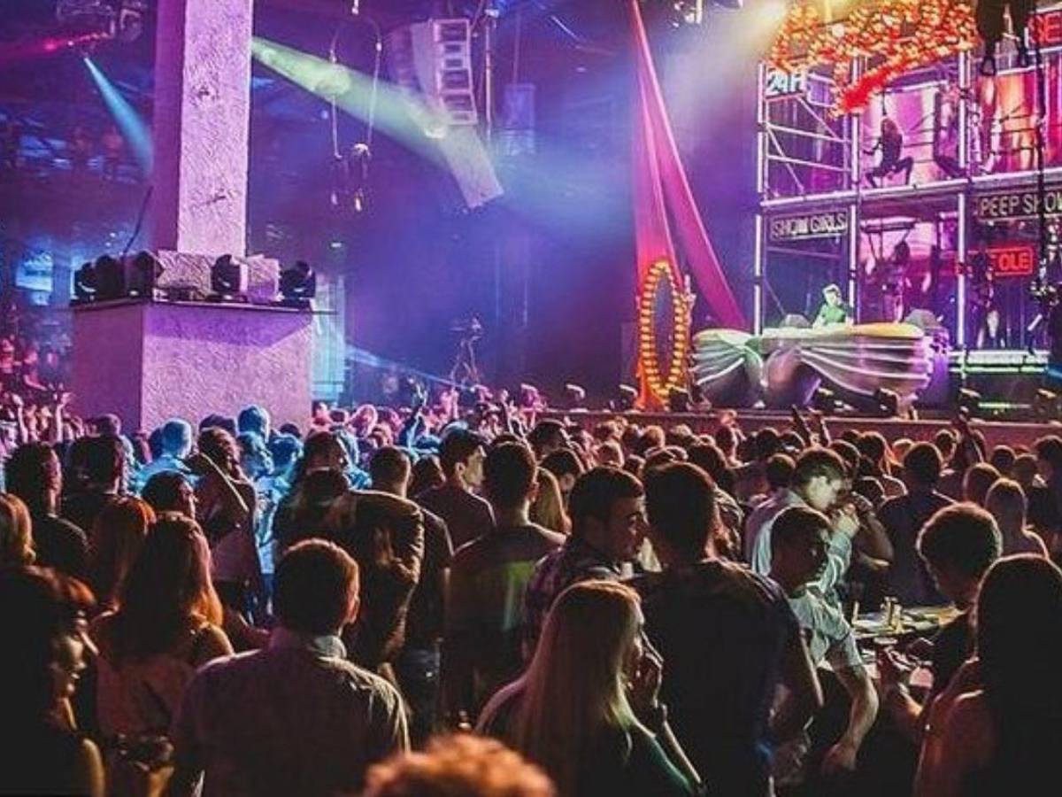 Escándalo en Italia: más de 50 futbolistas implicados fiestas clandestinas