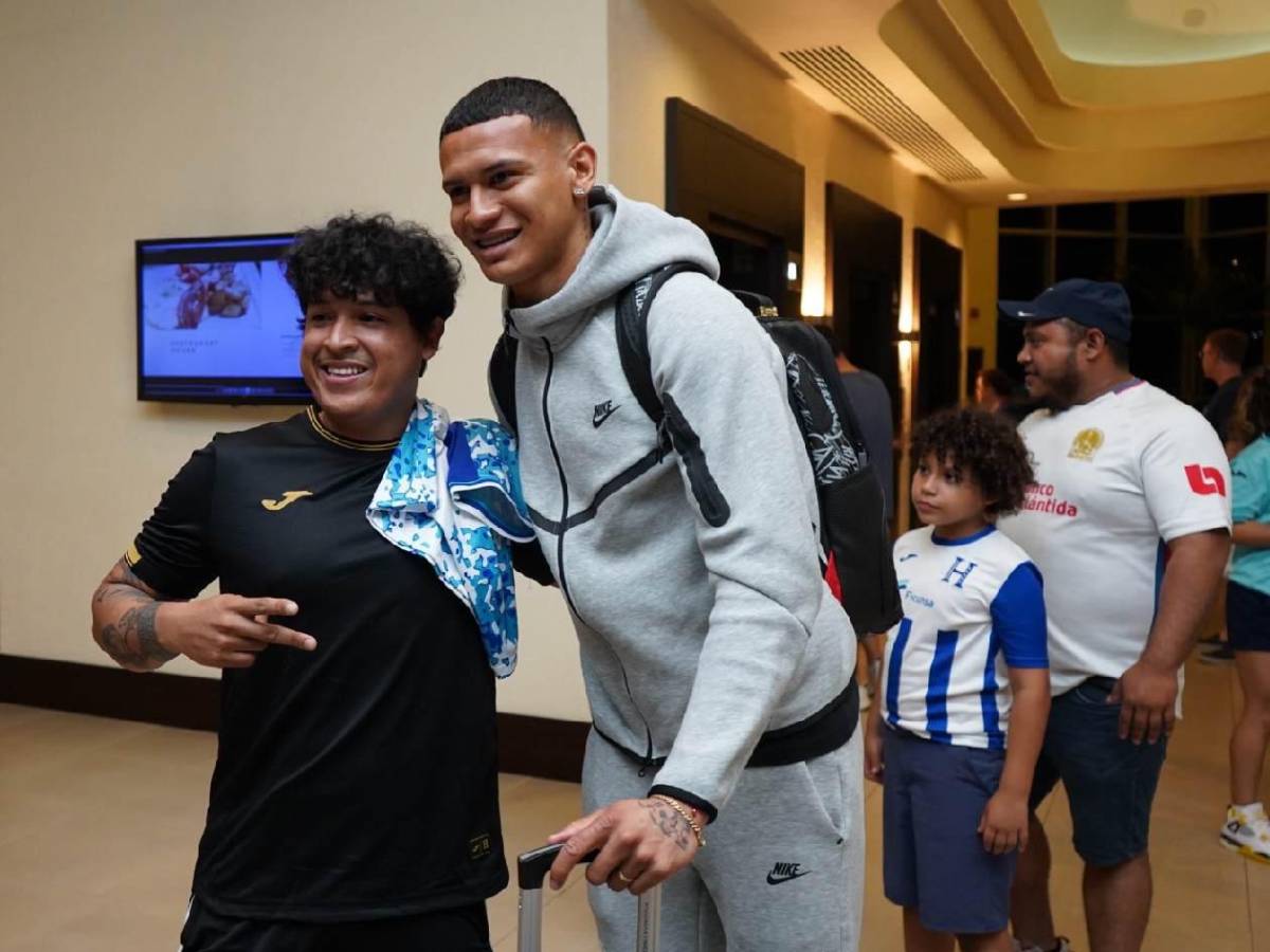 Romell Quioto regresó a la Selección: así lo recibieron y llegó en lujoso auto