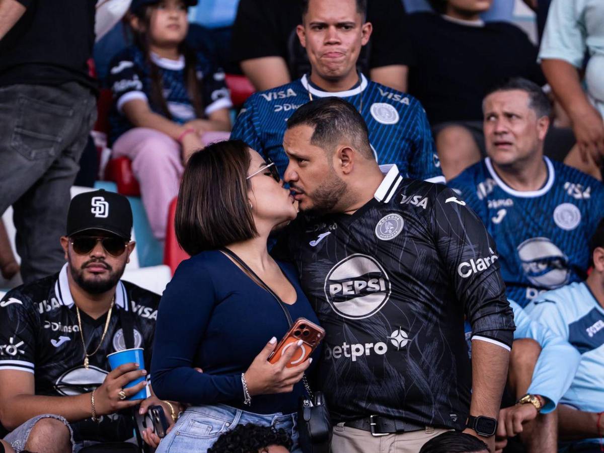 Motagua-Marathón: Beso de famosa periodista y ambientazo previo a la Gran Final