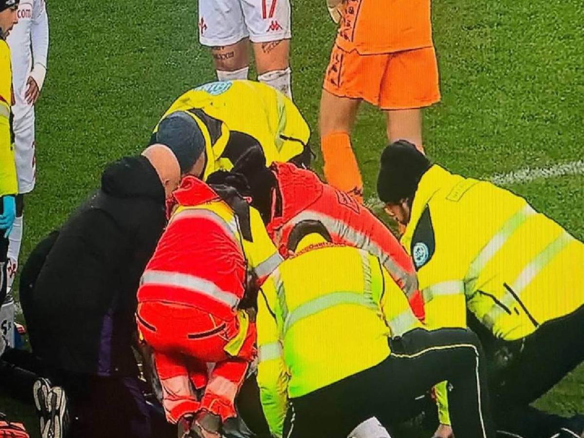 Susto en Italia: sufrió un fuerte golpe y se desplomó en pleno partido