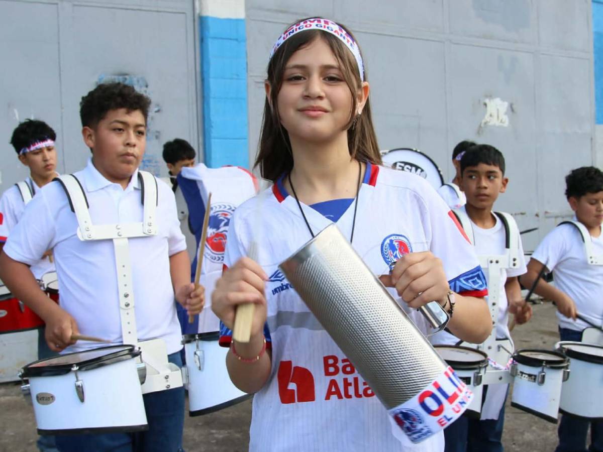 Olimpia - Marathón: Hija de técnico y Ester cautivan, ¿qué pasó con Roberto Contreras?