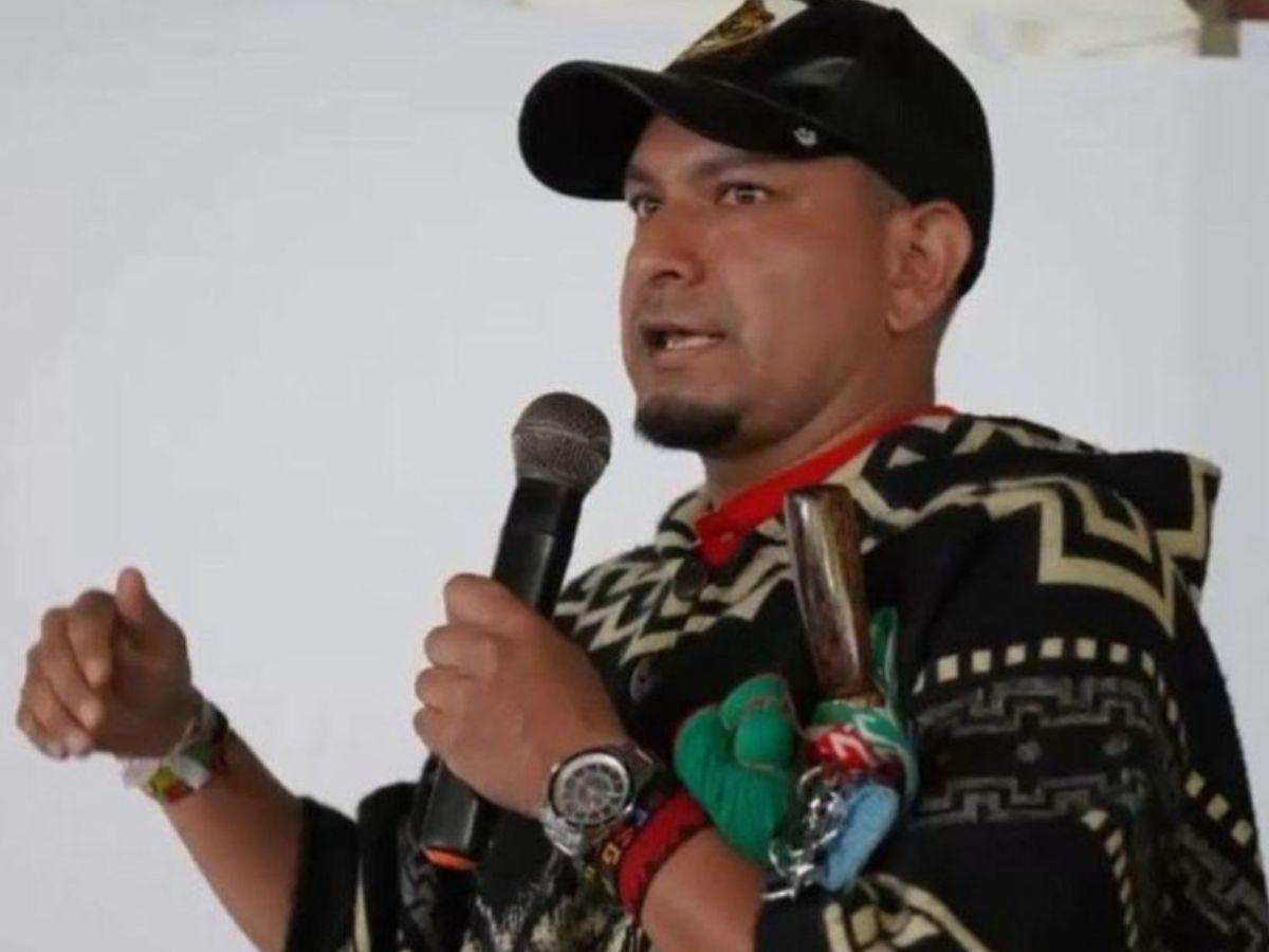 Sicarios acribillan a gobernador indígena dentro de un restaurante