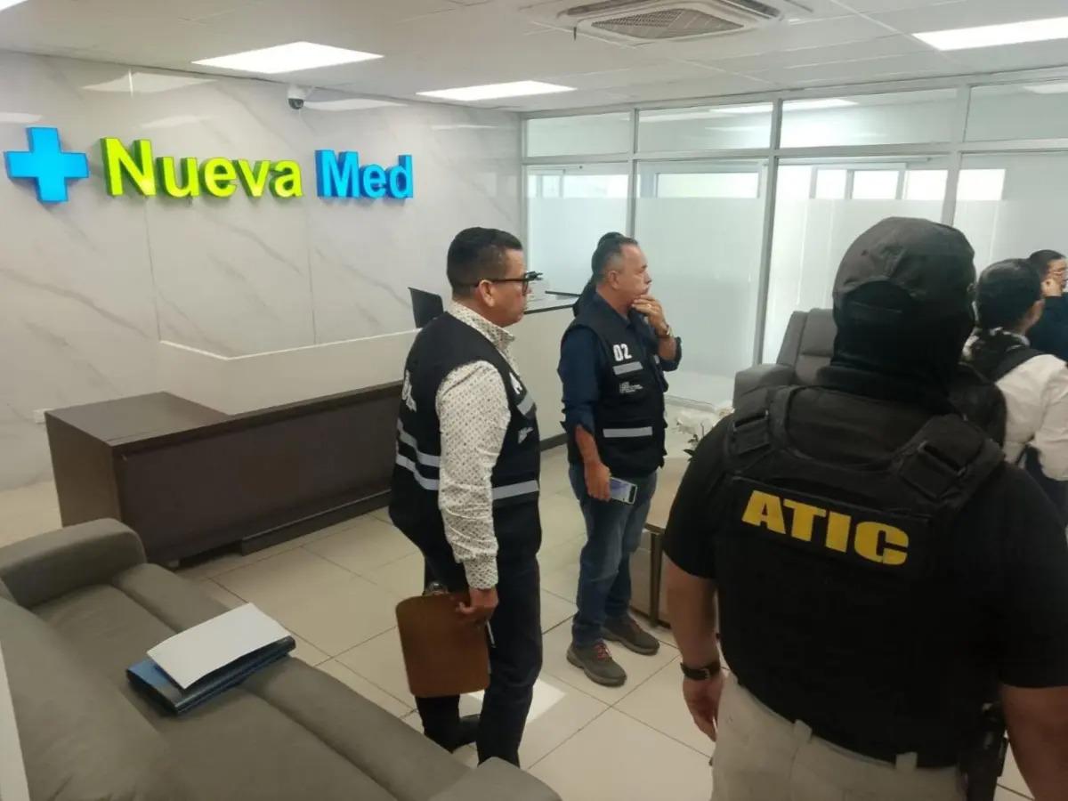 Celulares, computadora y escáneres: hallazgos en Nueva Med, clínica denunciada por LA PRENSA