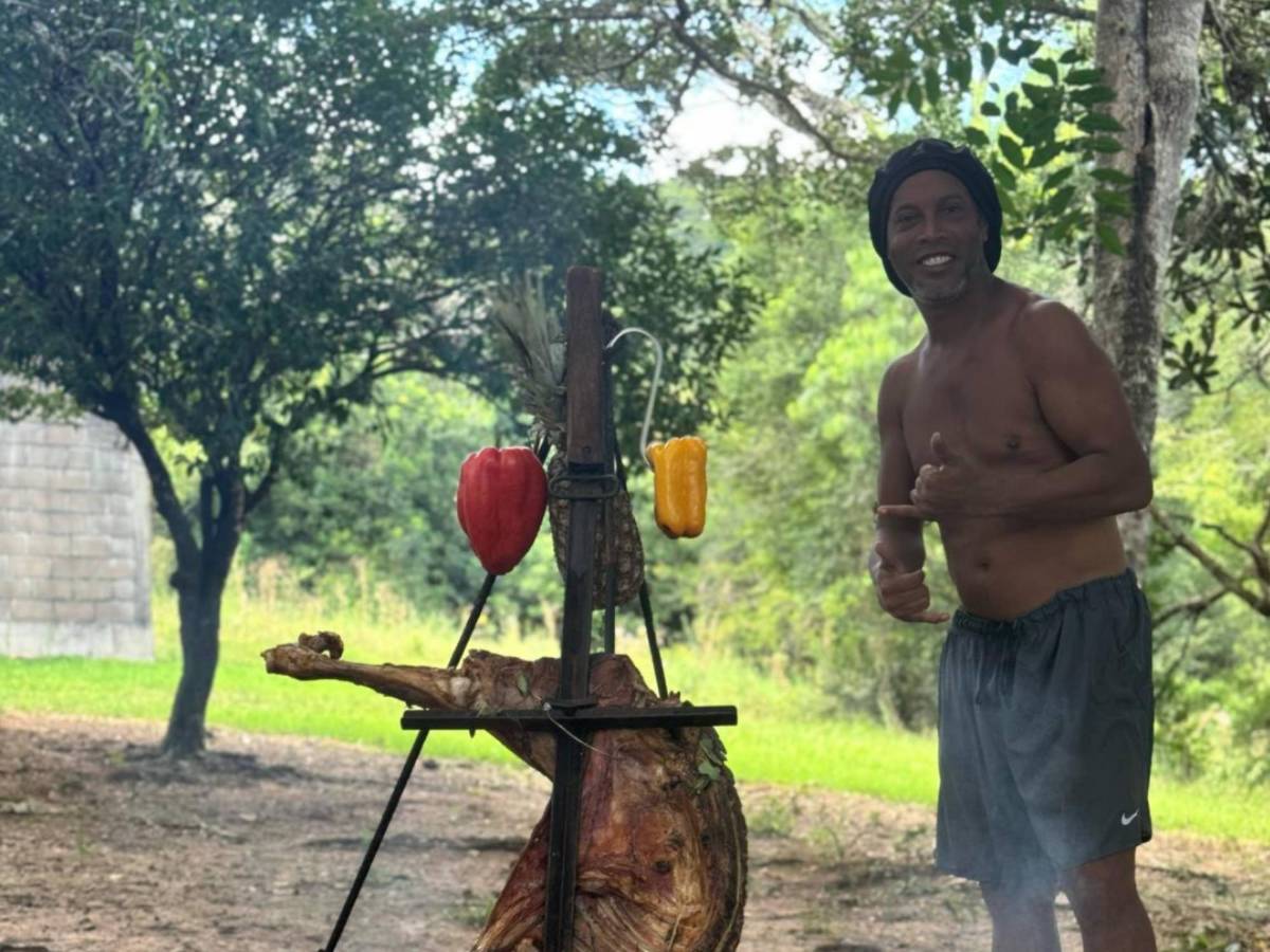 Ronaldinho se reinventa: Su nueva vida tras haber estado en la cárcel