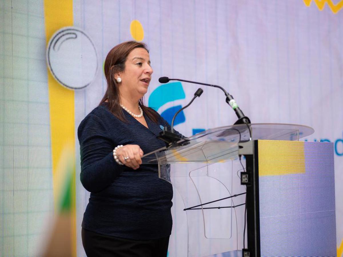 Karla Simón, vicepresidente de Sostenibilidad del Grupo Financiero Ficohsa.