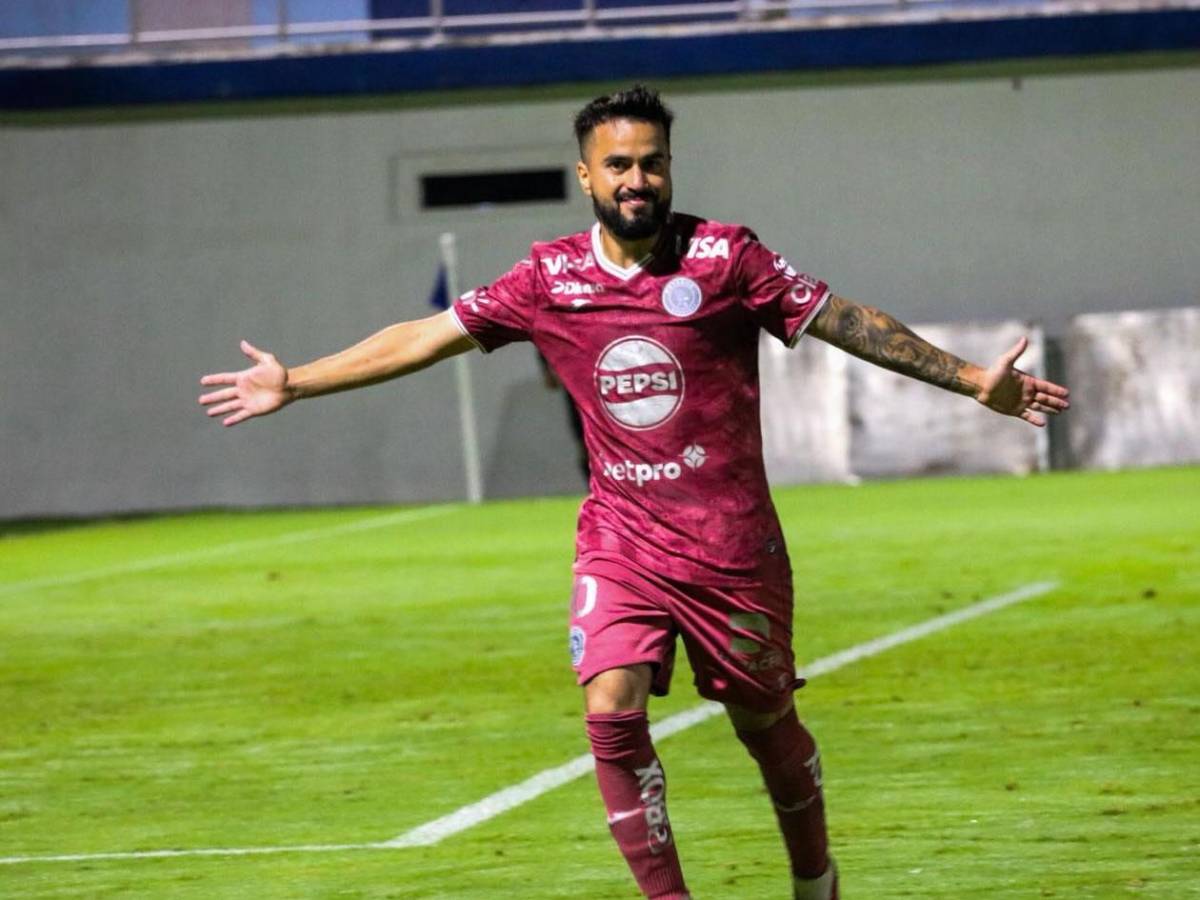 Así fue el aparatoso accidente de jugadores de Motagua: cómo quedó el carro y estado de salud