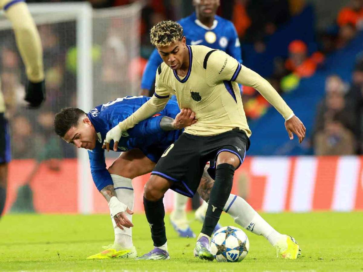 Barcelona vive pesadilla en Champions, ira contra Yamal y la polémica del VAR