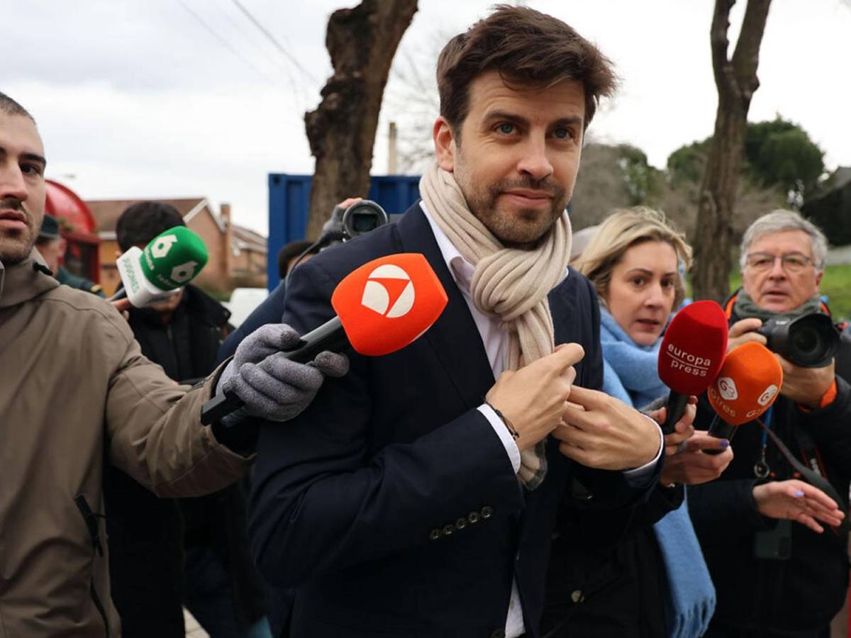 Gerard Piqué rompe a llorar ante el juez, mientras Shakira factura