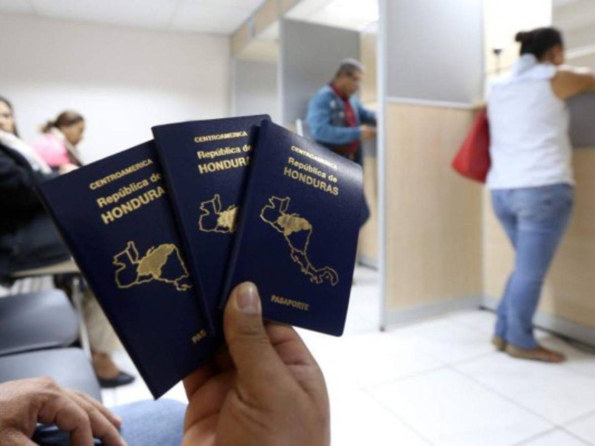 ¿Cuál es la principal causa de rechazo o atraso para obtener el pasaporte en Honduras?