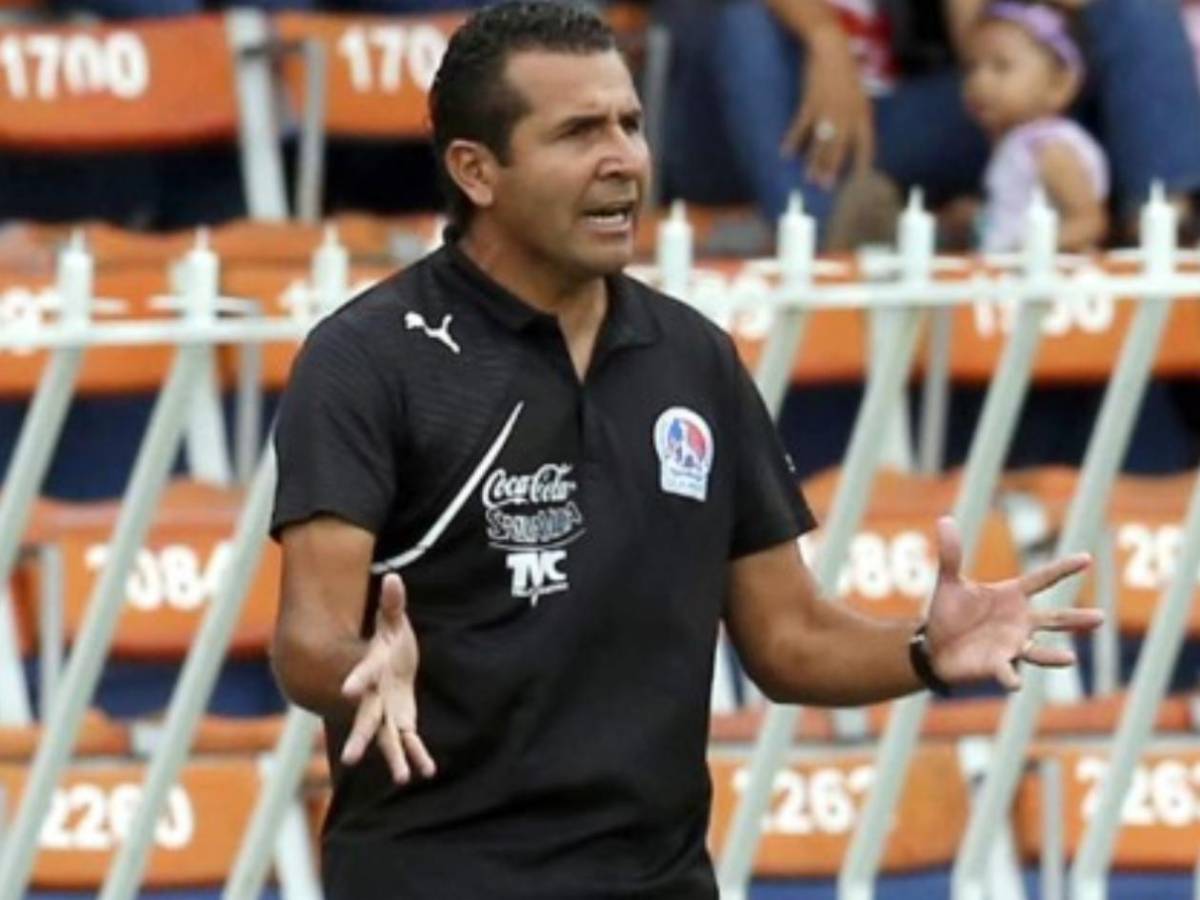 ¿Un campeón del mundo? Estos técnicos podrían llegar al Olimpia por Eduardo Espinel