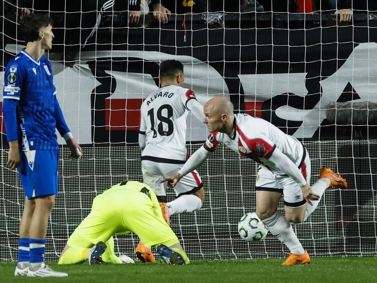 Luis Palma brilla vs Rayo, golazo, dedicatoria y la chica que lo acompañó en España