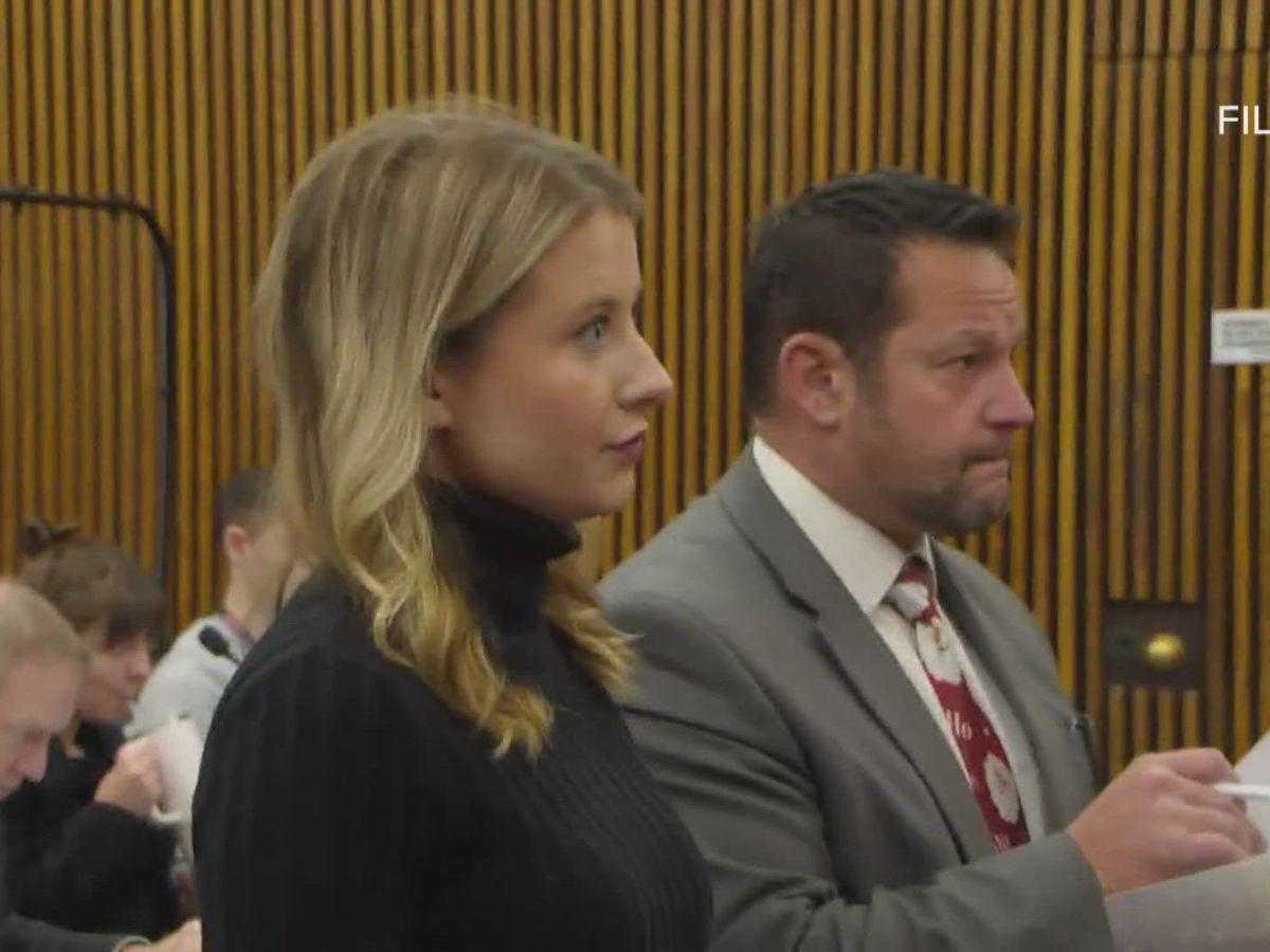 Maestra es sentenciada a prisión por acosar a su exnovio