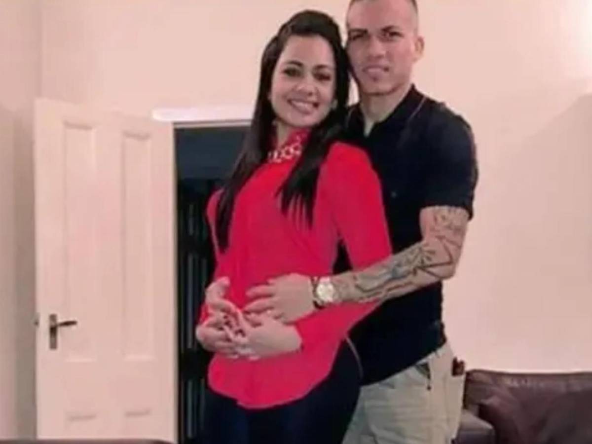 Esposa de Arnold Peralta conmueve y sorprende a diez años del crimen de su amado