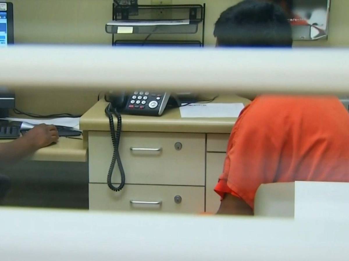 Aumenta el número de inmigrantes hospitalizados tras ser detenidos por ICE