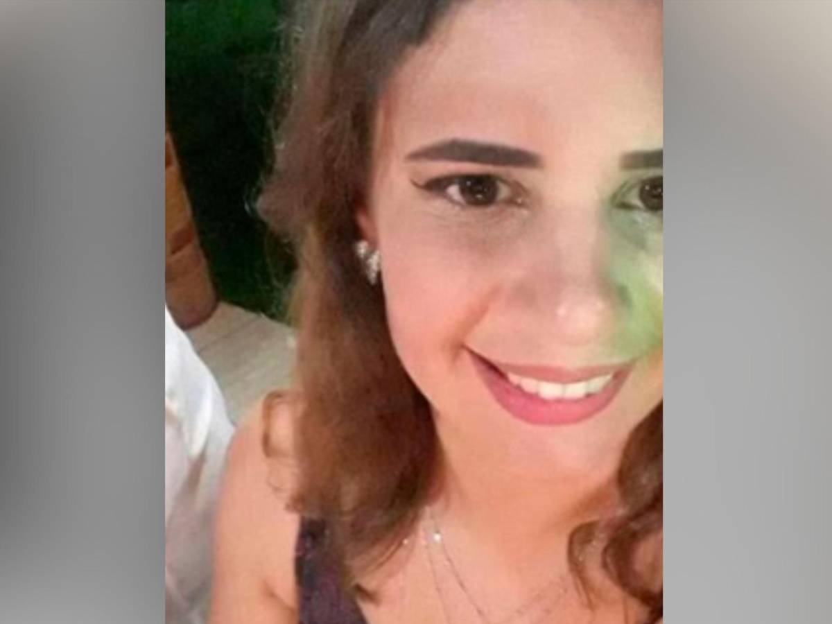 Estudiante mata a puñaladas a su profesora frente a sus compañeros en una universidad