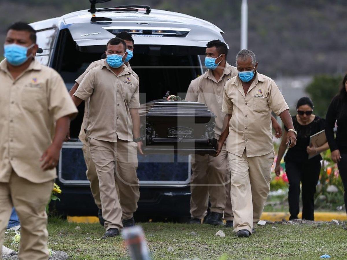 Escenas desgarradoras: despiden a las víctimas del fatal accidente en Quimistán
