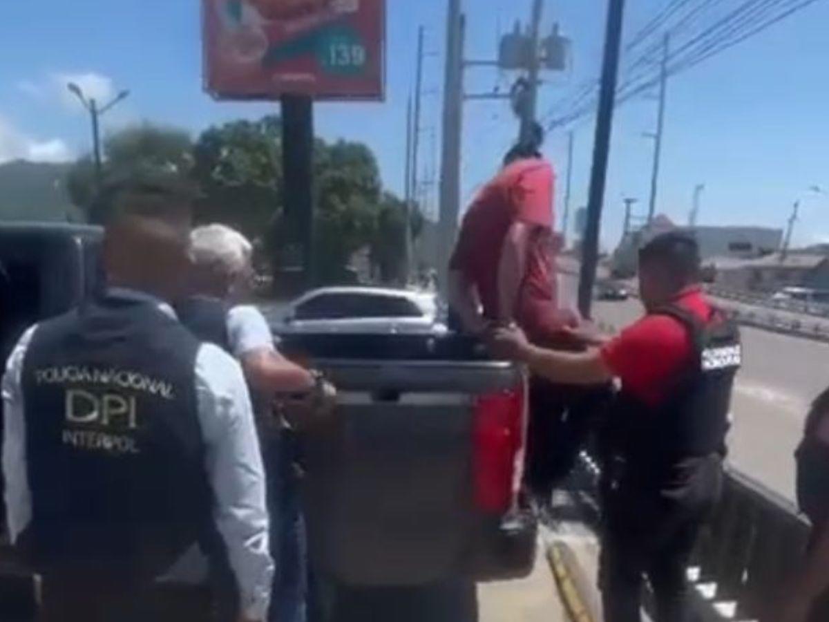 Así fue la entrega de Daniel Meraz ante las autoridades por el crimen de la enfermera Elvia Gómez