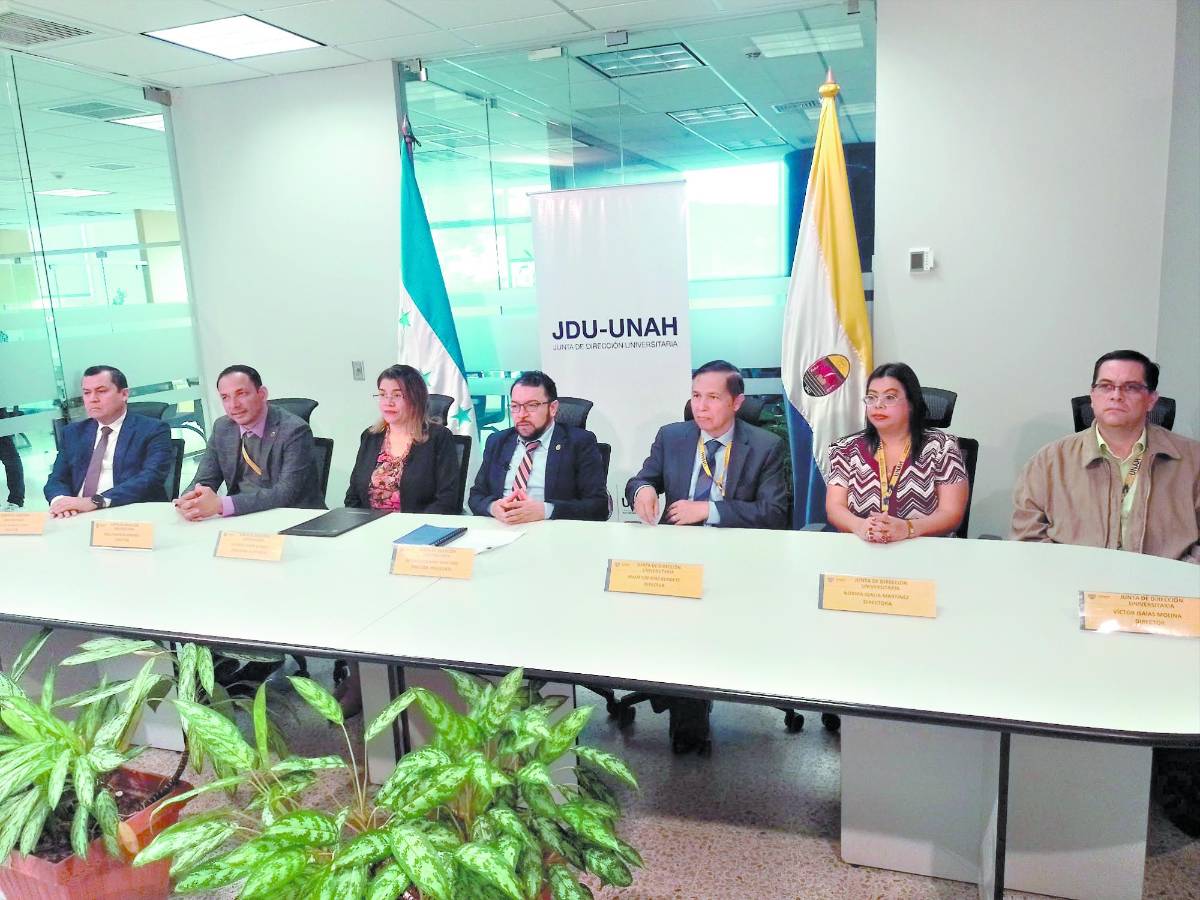 Este lunes eligen al rector de la Unah