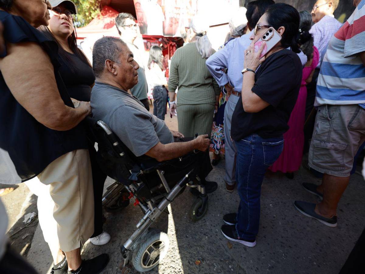 Retrasos y largas filas marcaron la mañana electoral en San Pedro Sula