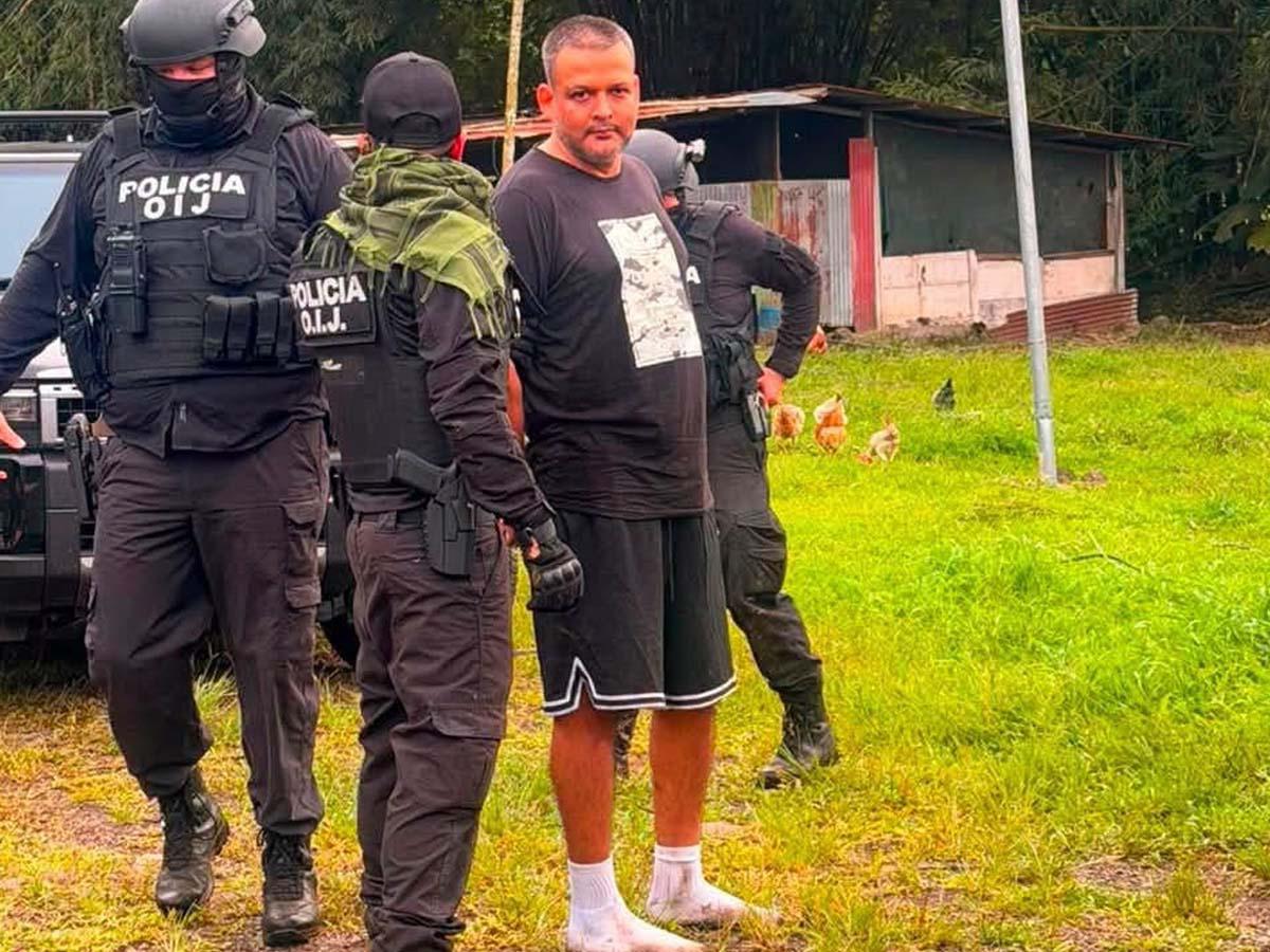 Capturan a Kimberly, hija del Diablo, cuando se conducía en una camioneta blindada