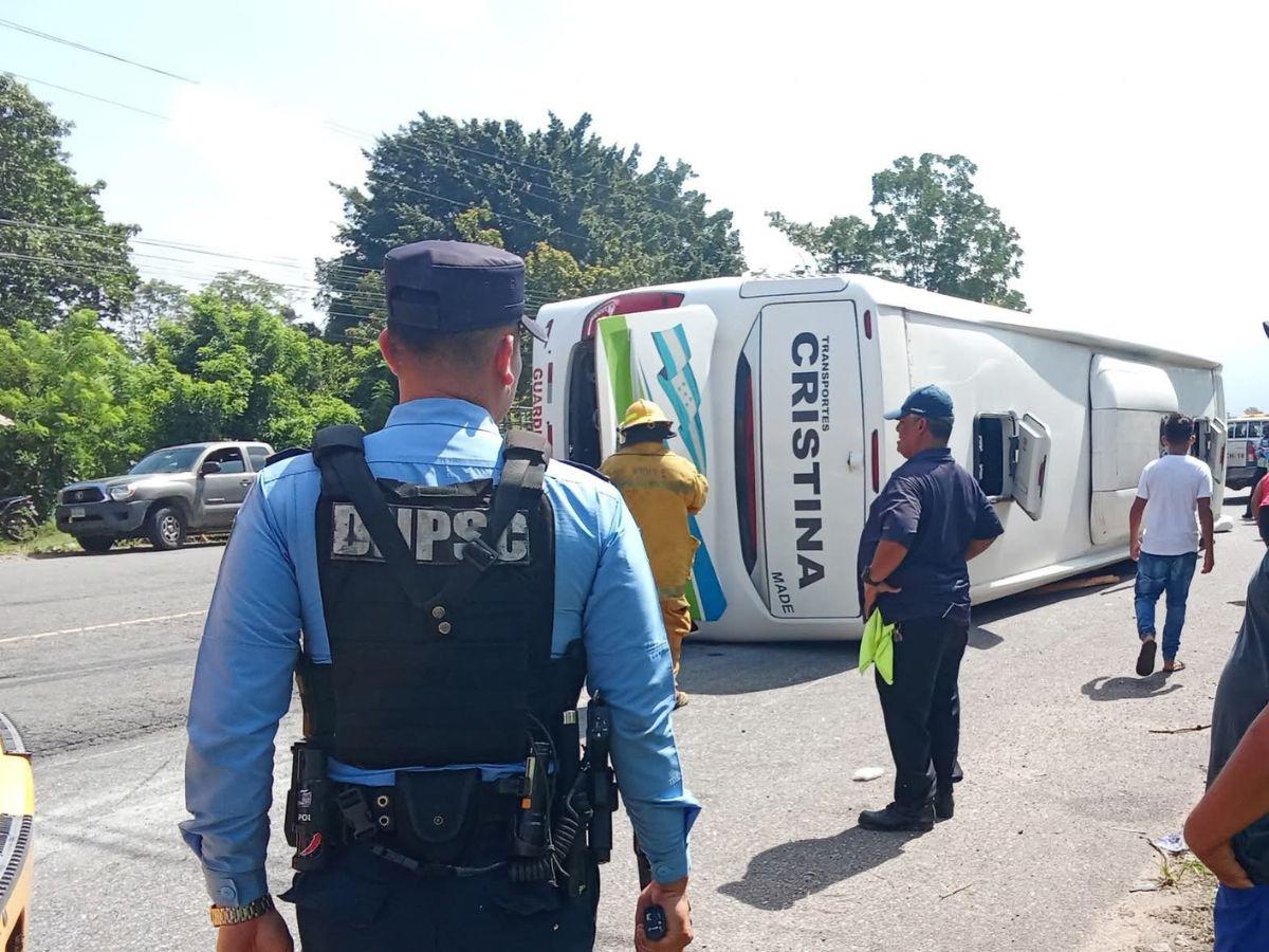 Así ocurrió el accidente de bus en El Progreso que dejó varios heridos